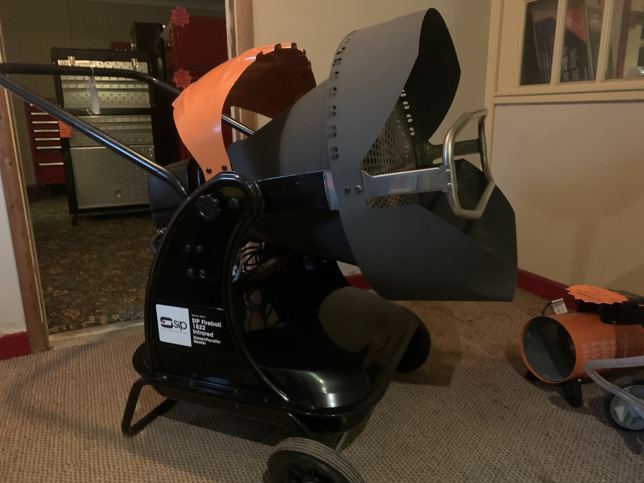 120,000 BTU RADIANT SPACE HEATER